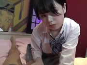 穴超緊巨乳學生妹 平手友梨奈