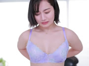 可愛 綺麗 嫵媚的人妻 紫月由香里