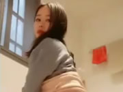 極品反差女神露逼自慰
